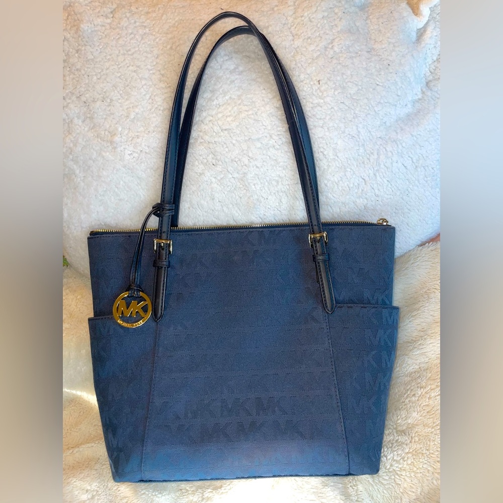 Michael Kors Jet Set Navy EW TZ Tote